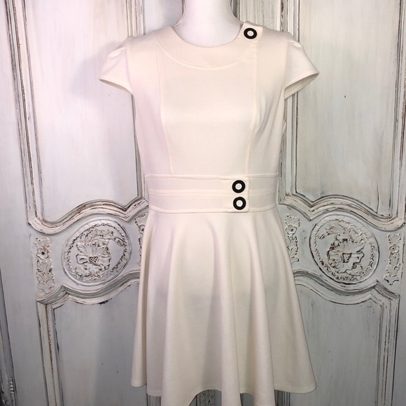 ASOS Waisted Fit and Flair Double Knit Cap Sleeve Dress Size 10 - Picture 1 of 11
